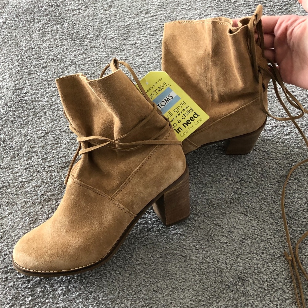 NEW Toms Mila Suede Toffee Heeled Boots